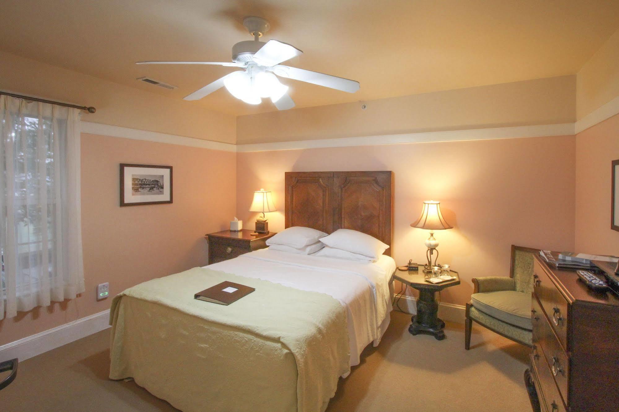 Beach Spa Bed & Breakfast Virginia Beach Esterno foto